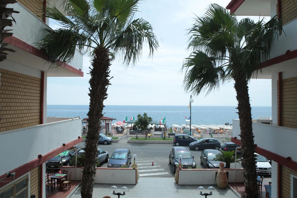 Hotel Miramare Cirò Marina Εξωτερικό φωτογραφία