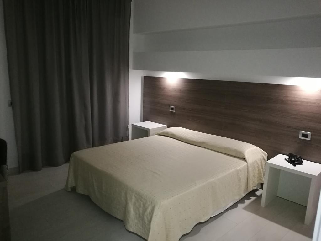 Hotel Miramare Cirò Marina Εξωτερικό φωτογραφία